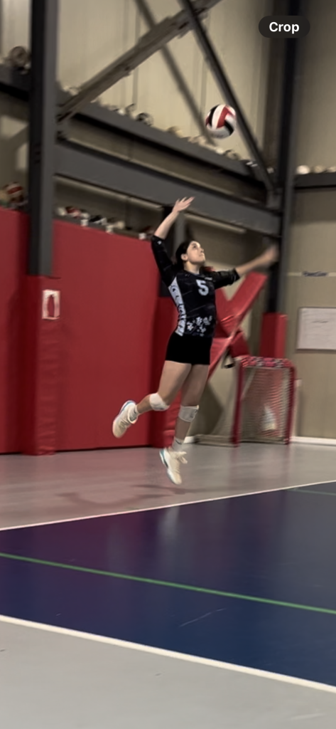 Emma serving